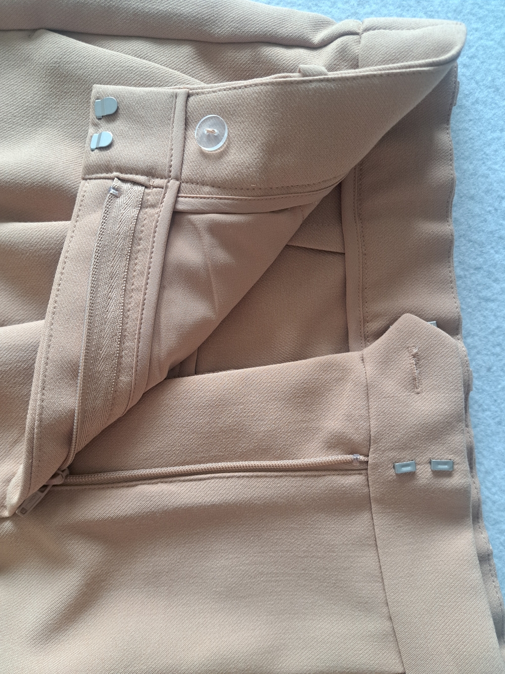 Abercrombie & Fitch Sloane Tailored Wide Leg Pant in Beige - Picture 7 of 15